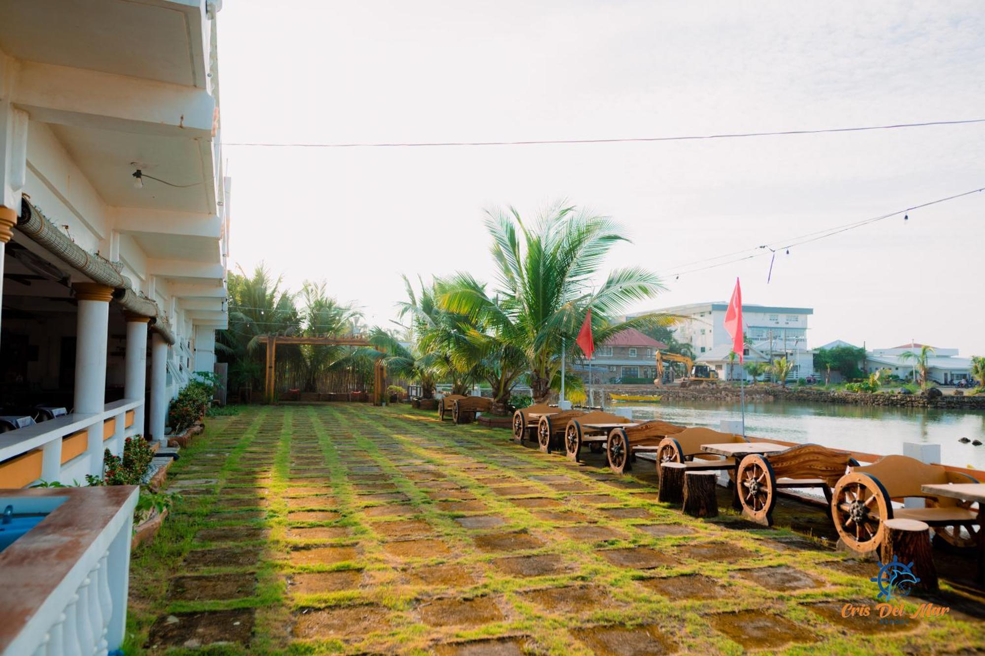Cris Del Mar Resort Bolinao ภายนอก รูปภาพ